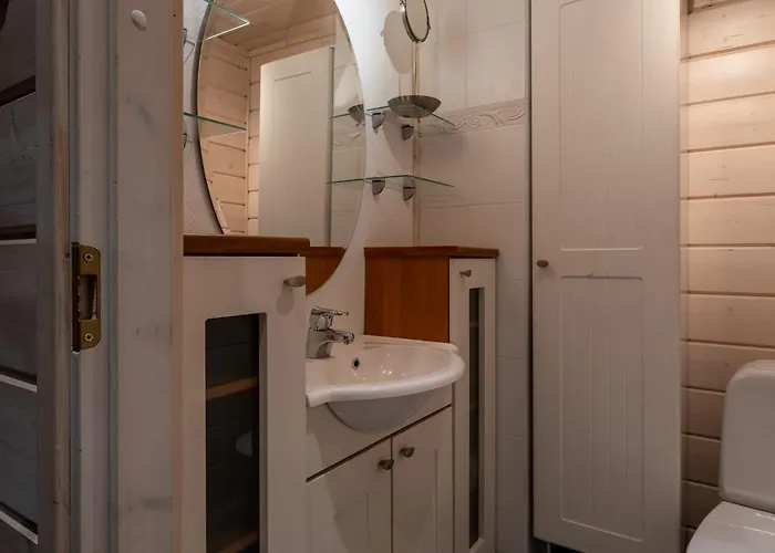 Oo-la-laa By Hi Yllaes